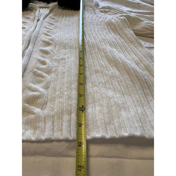 Designers Originals Plus 3X Ivory Sweater Cardigan w/ Black Faux Fur Collar - Picture 7 of 11